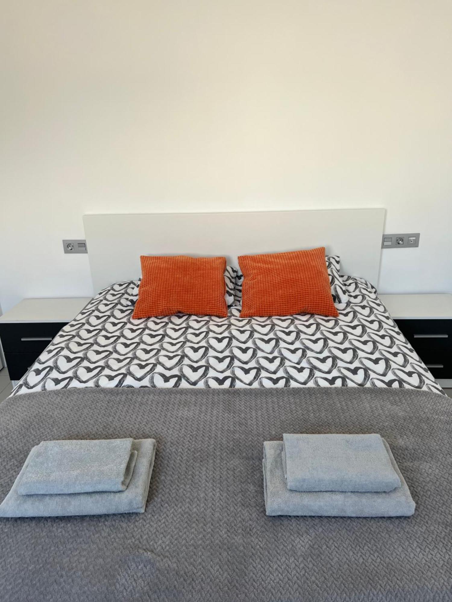 Beach Apartment Торрев'єха Екстер'єр фото